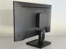 Dos du moniteur avec le mini-PC fixé